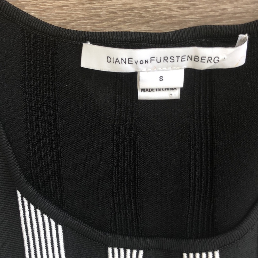 Diane Von Furstenberg cocktail dress - Picture 3 of 13